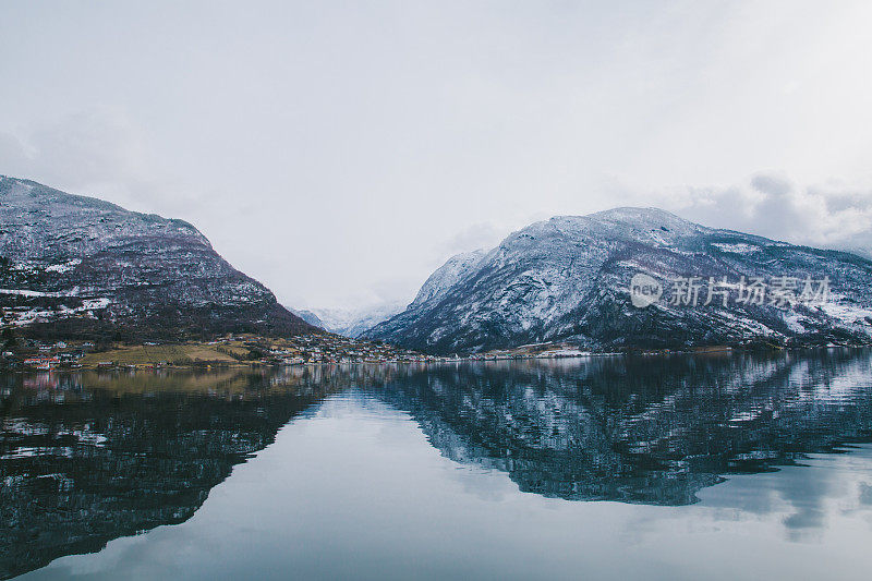 挪威冬季的n øyfjord